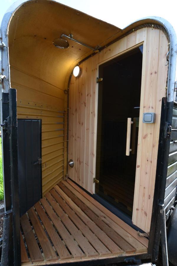 Twin Barn Shepherd's Huts Norwich